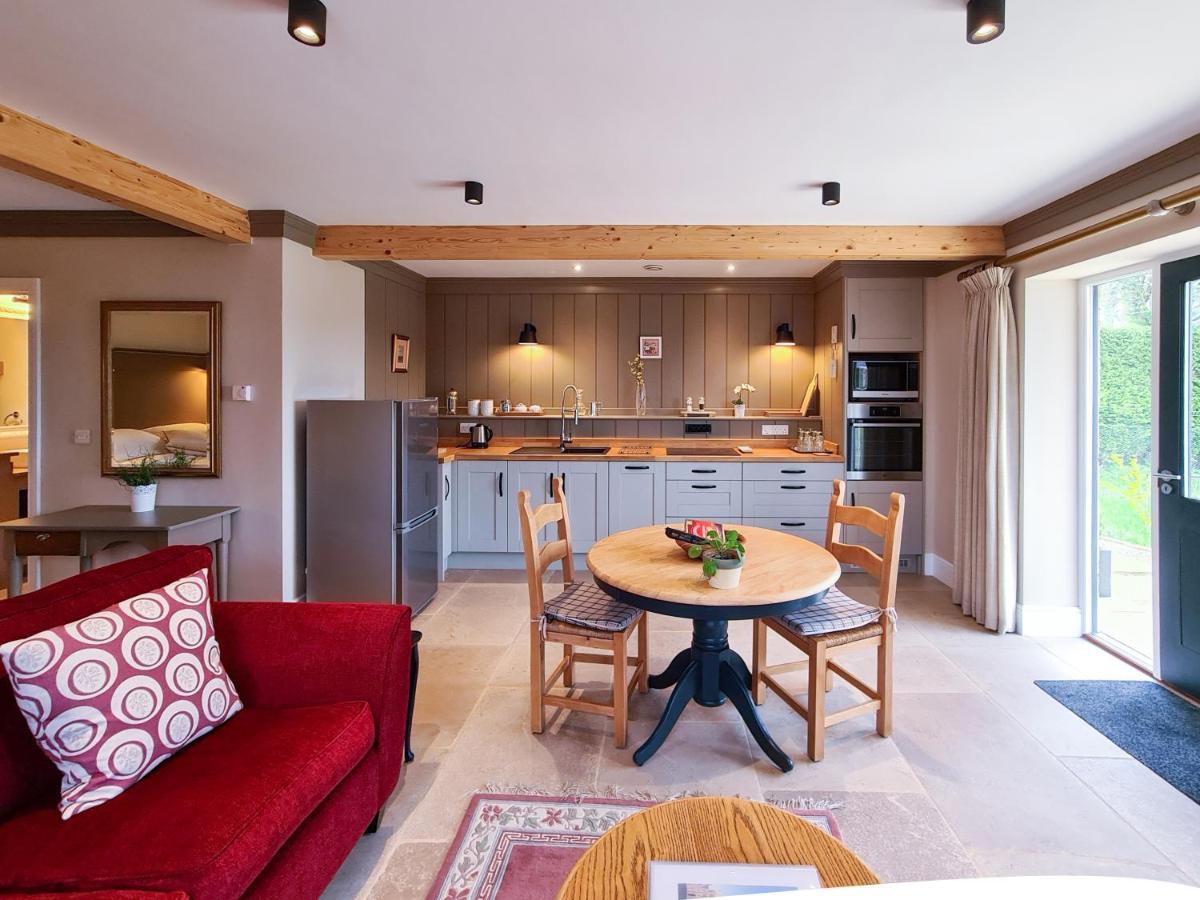 סירנססטר Luxury Lodge @ Ewen Barn - Private 5* Retreat מראה חיצוני תמונה