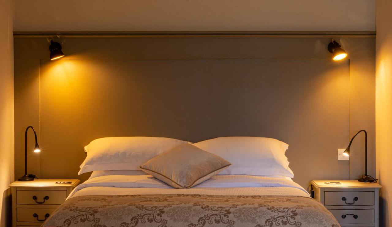 סירנססטר Luxury Lodge @ Ewen Barn - Private 5* Retreat מראה חיצוני תמונה